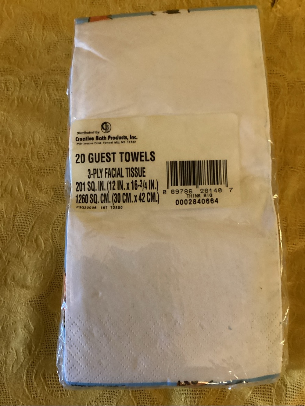 Bathroom Bundle. Basket, Trash Can, Towel Holder, and 20 Guest Towels. - Picture 5 of 6